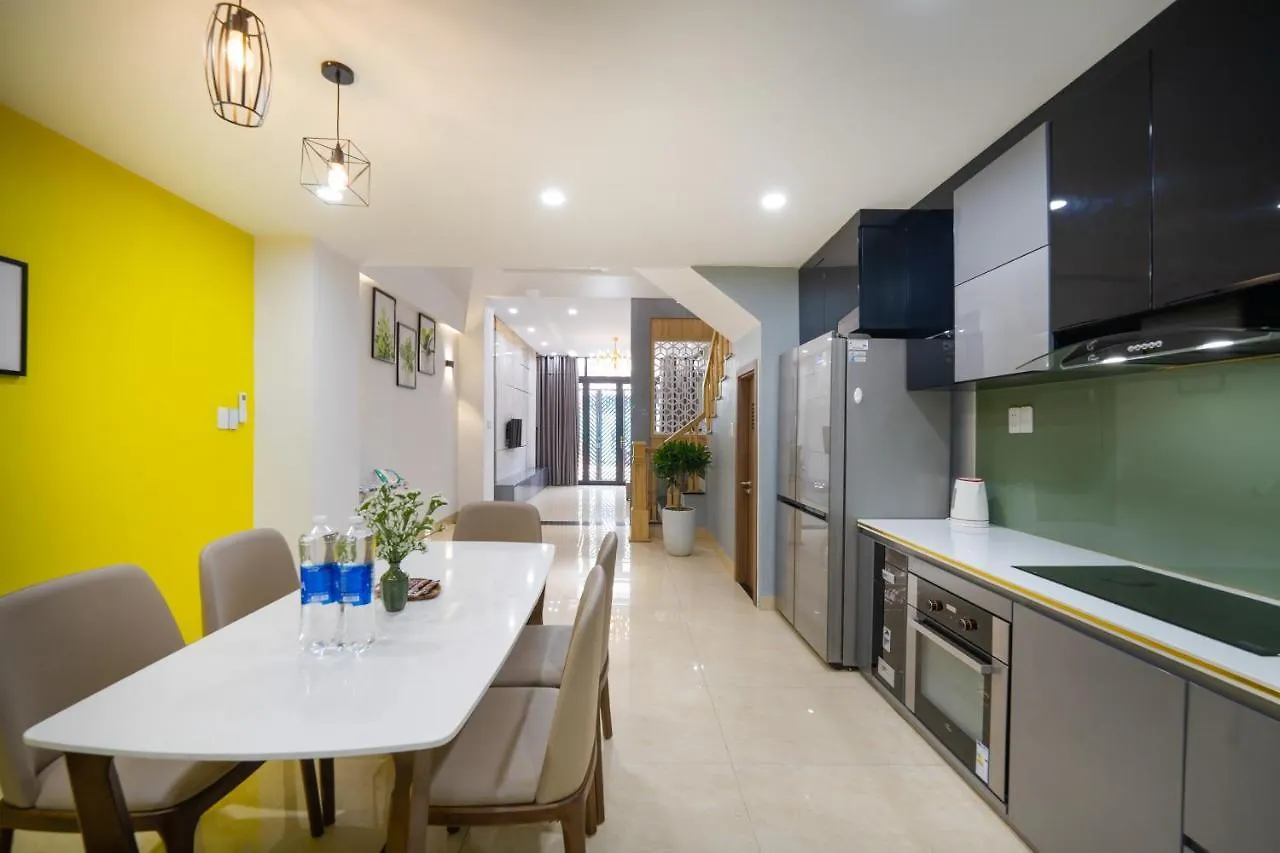 N To M House-5 Minute To My Khe Beach-Full Ac Da Nang Villa